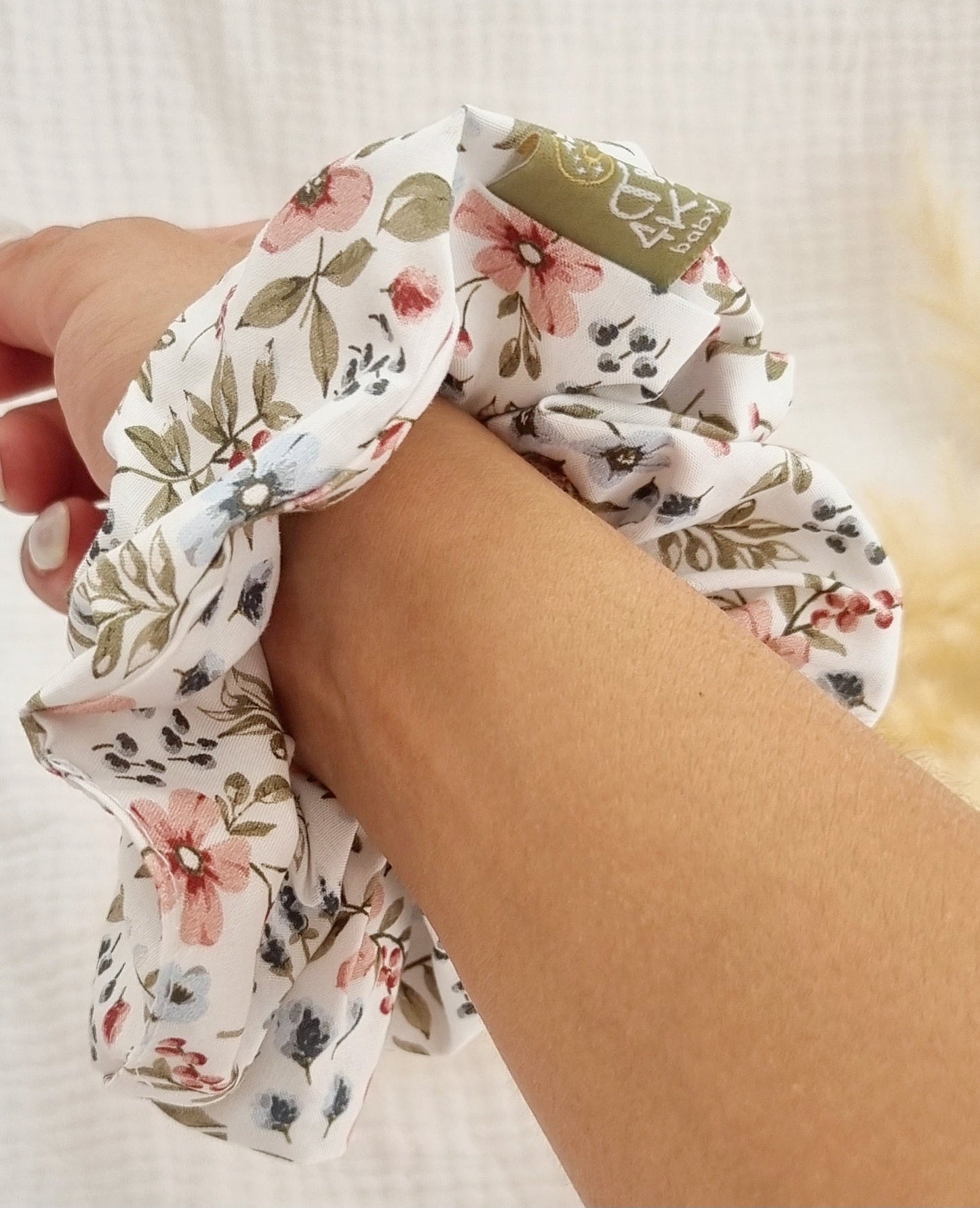 Little Flowers Scrunchie - The4kins baby brand